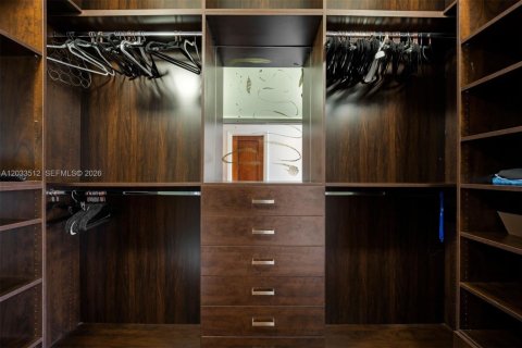 Снять в аренду таунхаус в Санни-Айлс-Бич, Флорида 3 спальни, 210.42м2, № 2077997 - фото 25