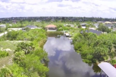 Terreno en venta en Port Charlotte, Florida № 1787987 - foto 3