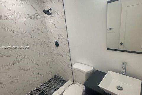 Снять в аренду квартиру в Майами, Флорида 2 спальни, 55.74м2, № 2002039 - фото 8