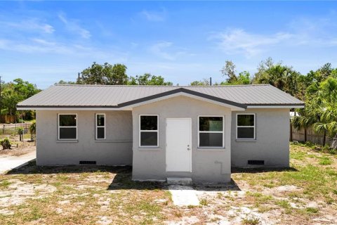 House in Gibsonton, Florida 3 bedrooms, 107.77 sq.m. № 1721114 - photo 1