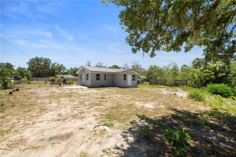 House in Gibsonton, Florida 3 bedrooms, 107.77 sq.m. № 1721114 - photo 30