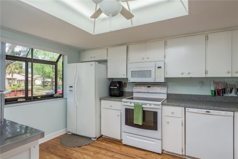 Copropriété à vendre à Port Richey, Floride: 2 chambres, 128.76 m2 № 1654190 - photo 12