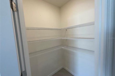 Villa ou maison à vendre à Wesley Chapel, Floride: 4 chambres, 220.36 m2 № 2113156 - photo 7