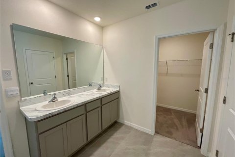 Villa ou maison à vendre à Wesley Chapel, Floride: 4 chambres, 220.36 m2 № 2113156 - photo 15