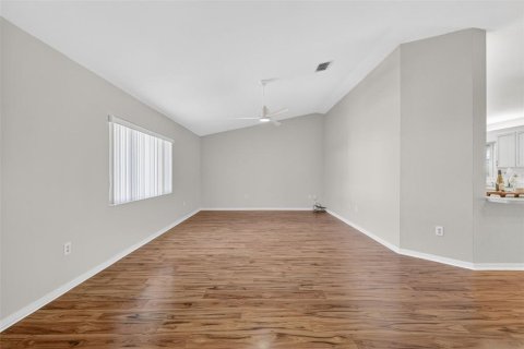 Villa ou maison à vendre à Summerfield, Floride: 2 chambres, 173.45 m2 № 2223541 - photo 10