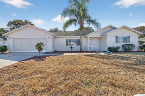 House in Summerfield, Florida 2 bedrooms, 173.45 sq.m. № 2223541