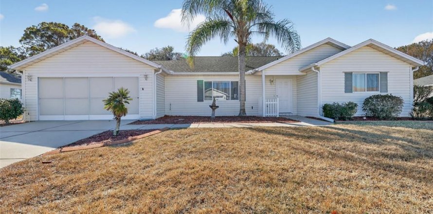 Villa ou maison à Summerfield, Floride 2 chambres, 173.45 m2 № 2223541
