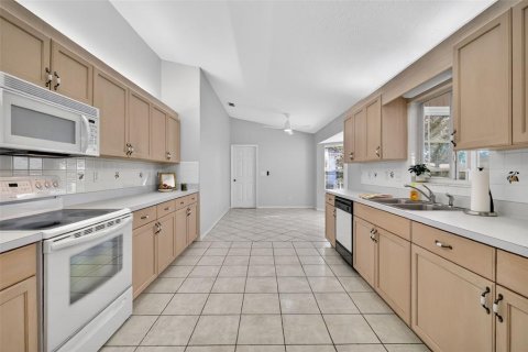 Villa ou maison à vendre à Summerfield, Floride: 2 chambres, 173.45 m2 № 2223541 - photo 14