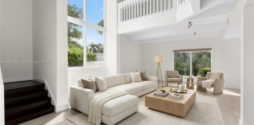 House in Miami, Florida 5 bedrooms, 453.46 sq.m. № 2268686