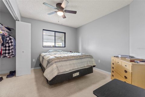 House in Ocala, Florida 2 bedrooms, 93.65 sq.m. № 1784949 - photo 16