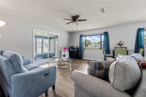 House in Ocala, Florida 2 bedrooms, 93.65 sq.m. № 1784949 - photo 6