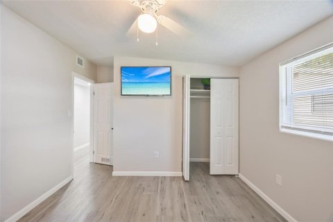 House in Lakeland, Florida 3 bedrooms, 77.29 sq.m. № 1749697 - photo 15