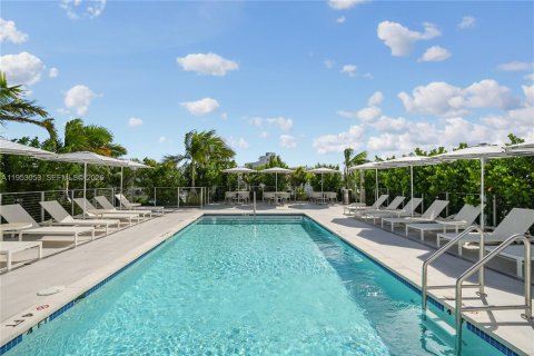 Casa en alquiler en Bay Harbor Islands, Florida, 3 dormitorios, 178.84 m2 № 2010724 - foto 2