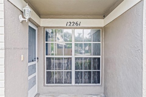 Townhouse in Cooper City, Florida 3 bedrooms, 120.96 sq.m. № 2038346 - photo 4