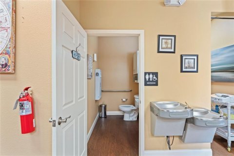 Commercial property in Spring Hill, Florida 434.97 sq.m. № 1650153 - photo 24