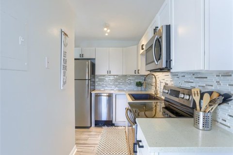 Copropriété à louer à Saint Petersburg, Floride: 1 chambre, 62.06 m2 № 1735418 - photo 14