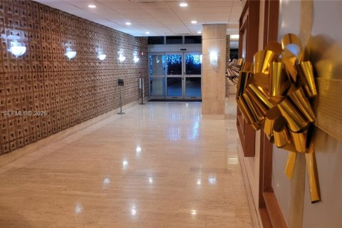 Copropriété à louer à Miami Beach, Floride: 1 chambre, 67.45 m2 № 2352862 - photo 30
