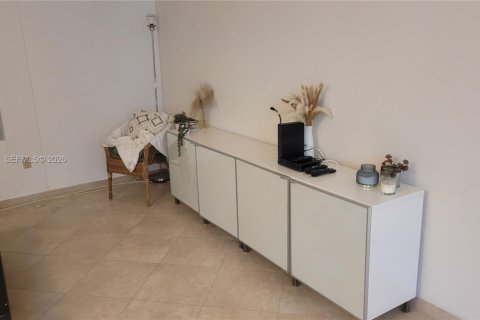 Copropriété à louer à Miami Beach, Floride: 1 chambre, 67.45 m2 № 2352862 - photo 11