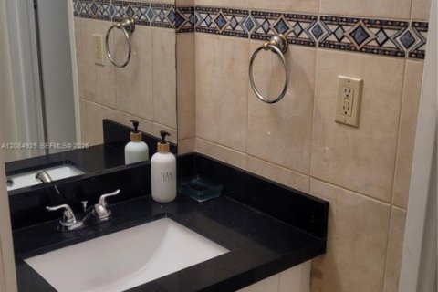 Copropriété à louer à Miami Beach, Floride: 1 chambre, 67.45 m2 № 2352862 - photo 20