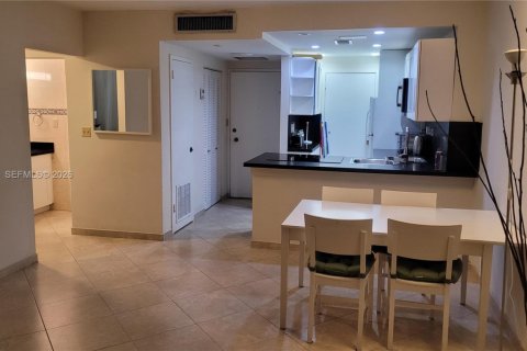 Copropriété à louer à Miami Beach, Floride: 1 chambre, 67.45 m2 № 2352862 - photo 19