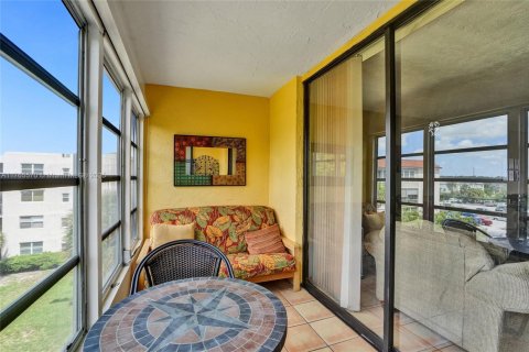 Copropriété à vendre à Lauderdale Lakes, Floride: 1 chambre, 69.49 m2 № 2012283 - photo 27