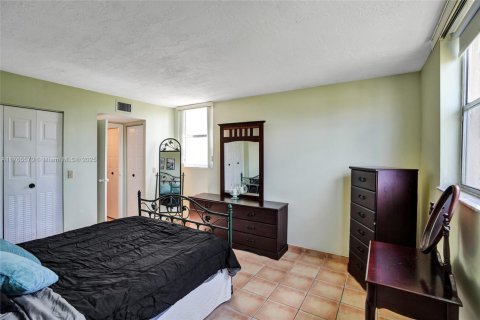 Copropriété à vendre à Lauderdale Lakes, Floride: 1 chambre, 69.49 m2 № 2012283 - photo 20