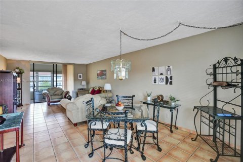Copropriété à vendre à Lauderdale Lakes, Floride: 1 chambre, 69.49 m2 № 2012283 - photo 14