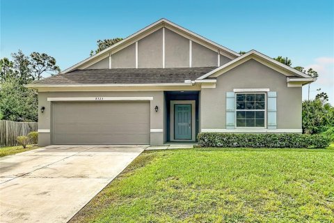 Villa ou maison à North Port, Floride 3 chambres, 149.2 m2 № 2403101