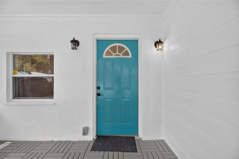 Villa ou maison à louer à Tampa, Floride: 3 chambres, 144.37 m2 № 2096085 - photo 5