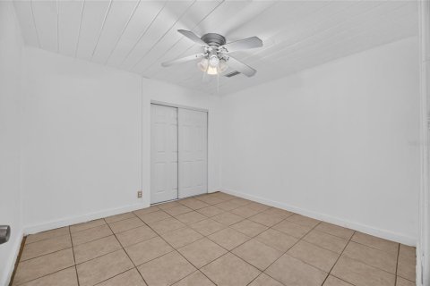 Villa ou maison à louer à Tampa, Floride: 3 chambres, 144.37 m2 № 2096085 - photo 28