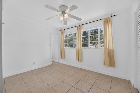 Villa ou maison à louer à Tampa, Floride: 3 chambres, 144.37 m2 № 2096085 - photo 21