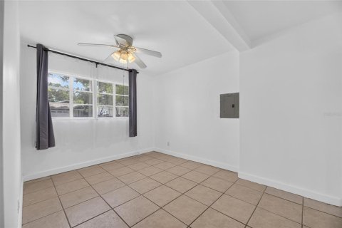 Villa ou maison à louer à Tampa, Floride: 3 chambres, 144.37 m2 № 2096085 - photo 18