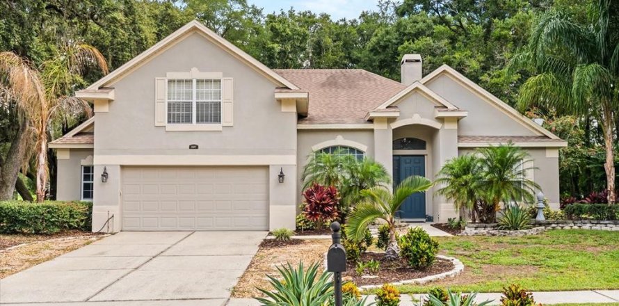 House in Apopka, Florida 4 bedrooms, 293.48 sq.m. № 1837489