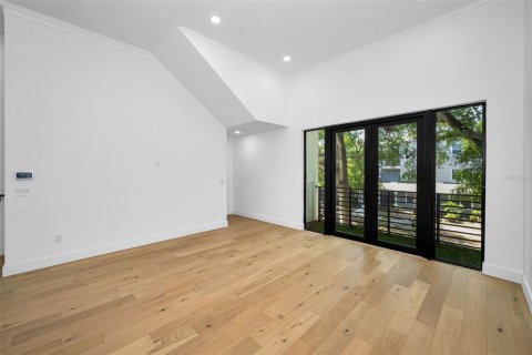 Снять в аренду виллу или дом в Тампа, Флорида 6 комнат, 232.07м2, № 1788275 - фото 23