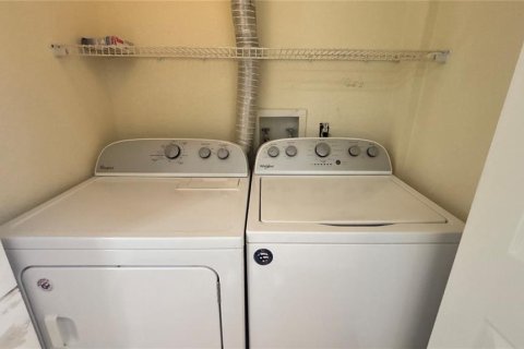 Condominio en alquiler en Orlando, Florida, 1 dormitorio, 79.99 m2 № 1919538 - foto 21