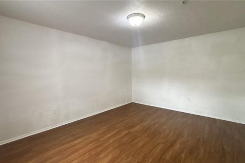 Condominio en alquiler en Orlando, Florida, 1 dormitorio, 79.99 m2 № 1919538 - foto 19