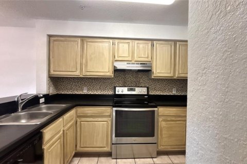 Condominio en alquiler en Orlando, Florida, 1 dormitorio, 79.99 m2 № 1919538 - foto 9