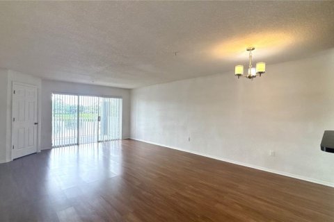 Condominio en alquiler en Orlando, Florida, 1 dormitorio, 79.99 m2 № 1919538 - foto 13