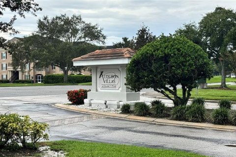 Condominio en alquiler en Orlando, Florida, 1 dormitorio, 79.99 m2 № 1919538 - foto 2