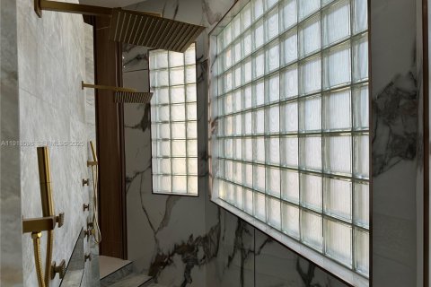 Touwnhouse à vendre à Davie, Floride: 6 chambres № 1973262 - photo 12