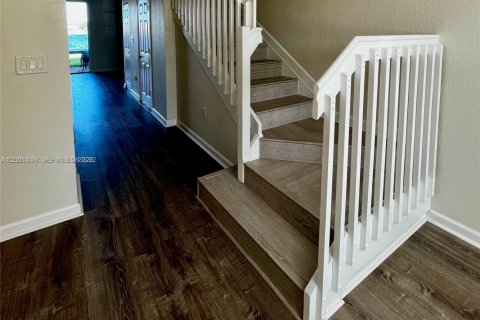 Townhouse in Cutler Bay, Florida 3 bedrooms, 123.1 sq.m. № 2067633 - photo 9