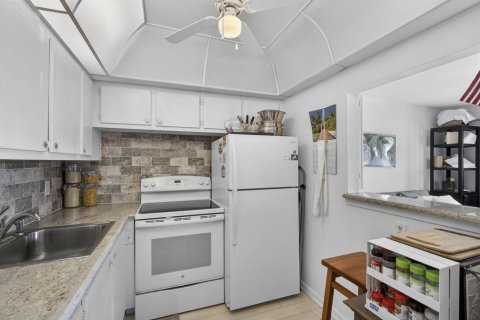 Купить кондоминиум в Уэст-Палм-Бич, Флорида 3 комнаты, 67.91м2, № 2083249 - фото 13