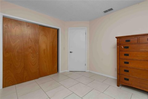 Apartamento en alquiler en Saint Petersburg, Florida, 2 dormitorios, 74.32 m2 № 1901492 - foto 22