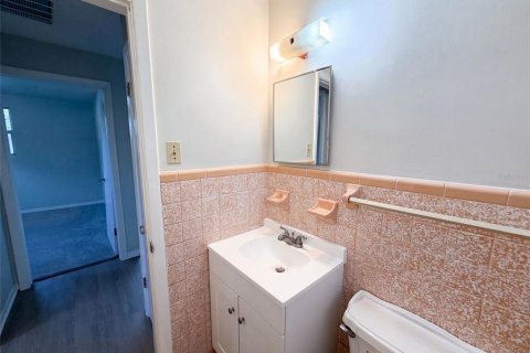 Купить виллу или дом в Холли Хилл, Флорида 3 комнаты, 110.93м2, № 2209550 - фото 15