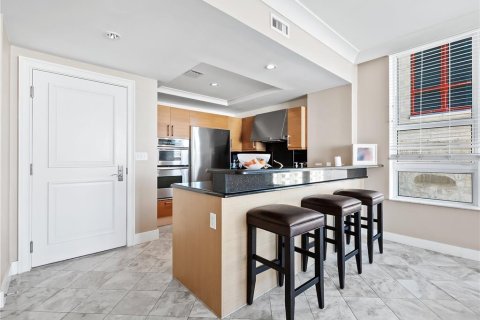 Купить кондоминиум в Сарасота, Флорида 5 комнат, 87.7м2, № 1881252 - фото 26