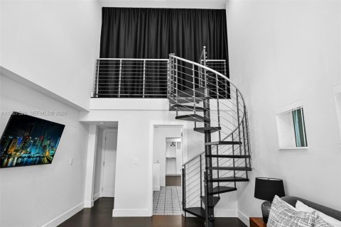 Villa ou maison à vendre à Miami, Floride: 4 chambres, 226.5 m2 № 2055013 - photo 22