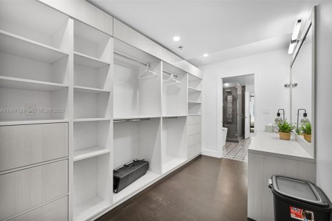 Villa ou maison à vendre à Miami, Floride: 4 chambres, 226.5 m2 № 2055013 - photo 20