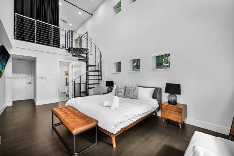 Villa ou maison à vendre à Miami, Floride: 4 chambres, 226.5 m2 № 2055013 - photo 9