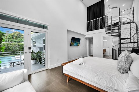 Villa ou maison à vendre à Miami, Floride: 4 chambres, 226.5 m2 № 2055013 - photo 10
