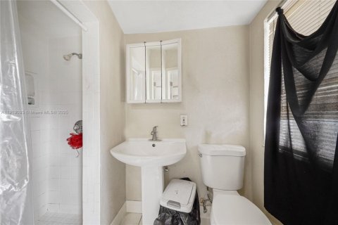 Купить виллу или дом в Флорида-Сити, Флорида 3 спальни, 128.21м2, № 2018503 - фото 24